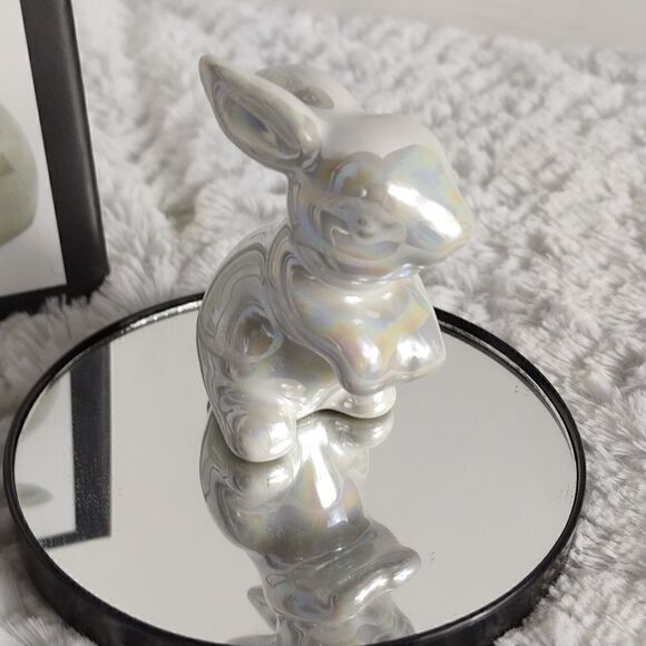 Pier 1 "Roger" Rabbit Figurine - Picture 2 of 7